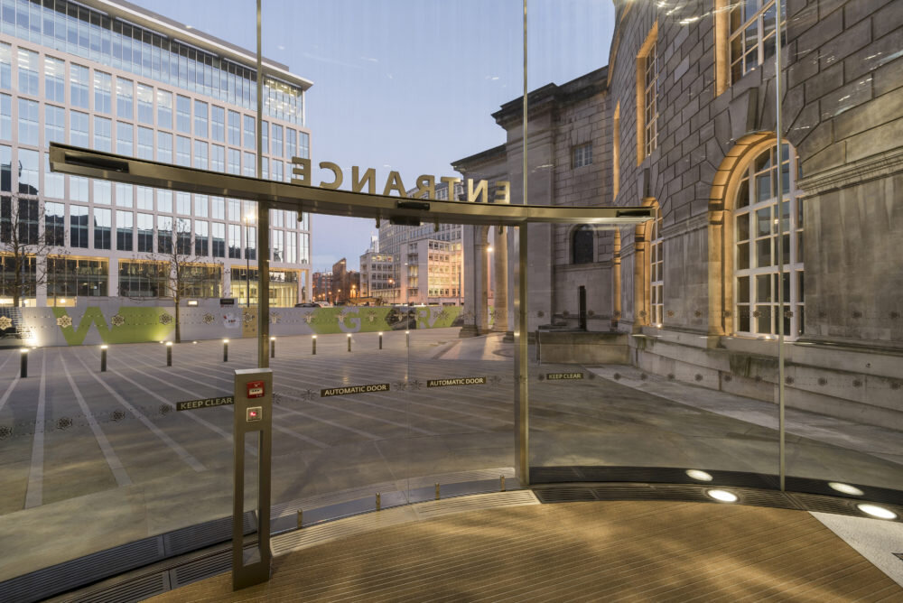 GEZE UK’s Ahead of the Curve with the Library Walk Link