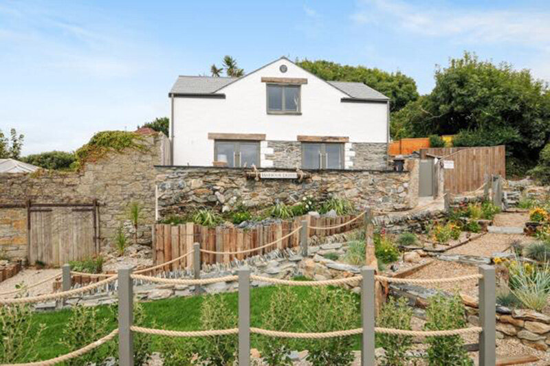 Property developer transforms derelict public loo into stunning countryside retreat using Celotex GA4000