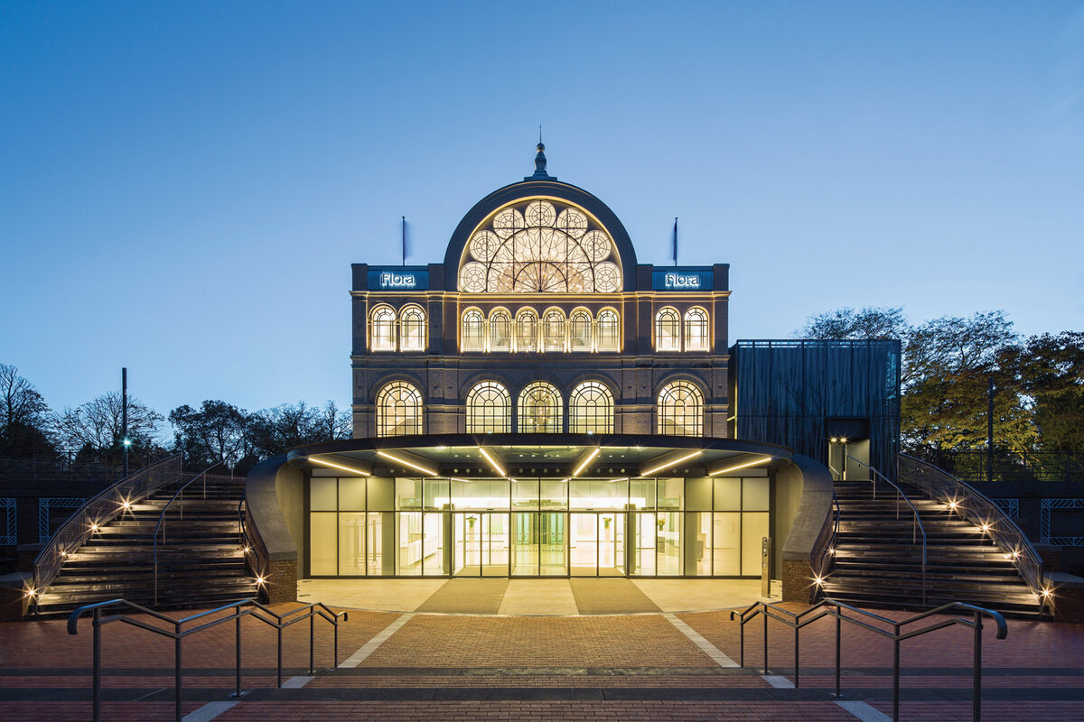 SCHUECO JANSEN RENOVATION WINDOW IS THE PREFERRED SOLUTION