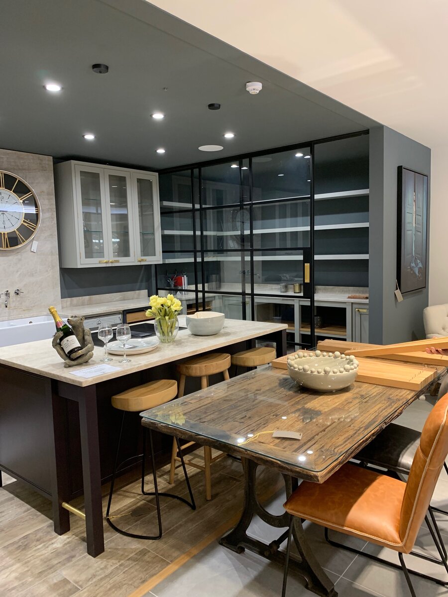 New Innervision® steel-framed sliding doors from Crittall add a further dimension to interiors.
