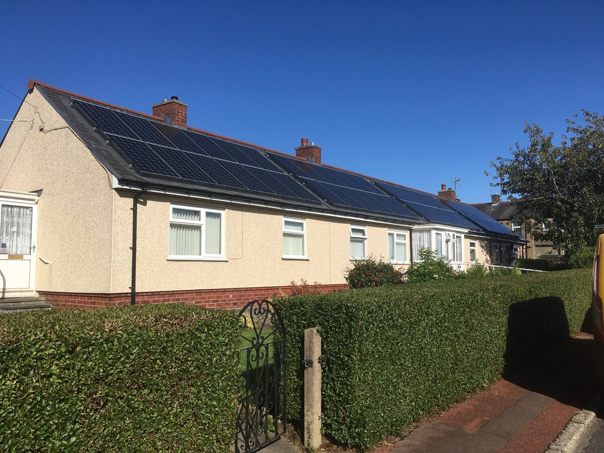 Going green in Lancashire – hundreds of houses installed with solar panels in ground-breaking project @HWAEngineers @TogetherHousing @AvonsideGroup