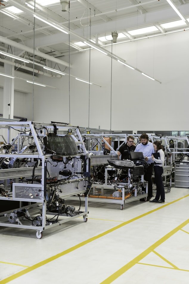 The Role of Cables in the Technological Make-Over of the Manufacturing Industry