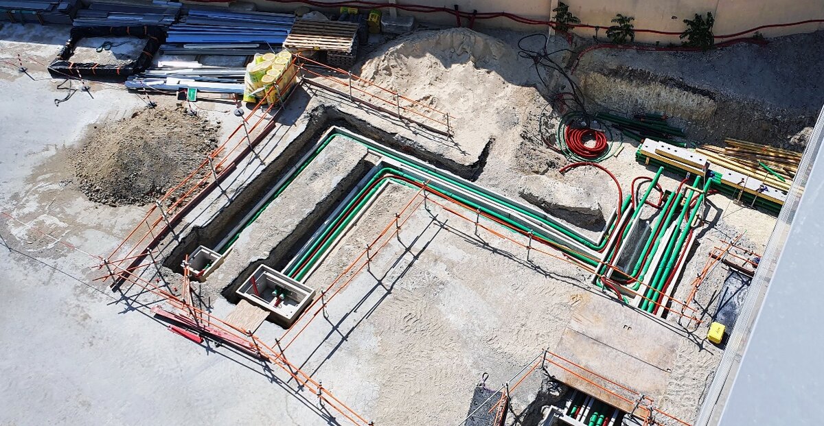 Data Centres Specify KPS High Density Polyethylene  (HDPE) Piping & Fibrelite Composite Access Covers  To Safeguard 24/7 365 Operation