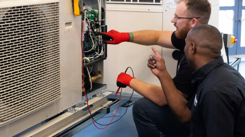 Panasonic Presents Six Expert Talks at Installer Show 2023 – Stand D20: A Must-Attend Event for Plumbers and Heating System Installers