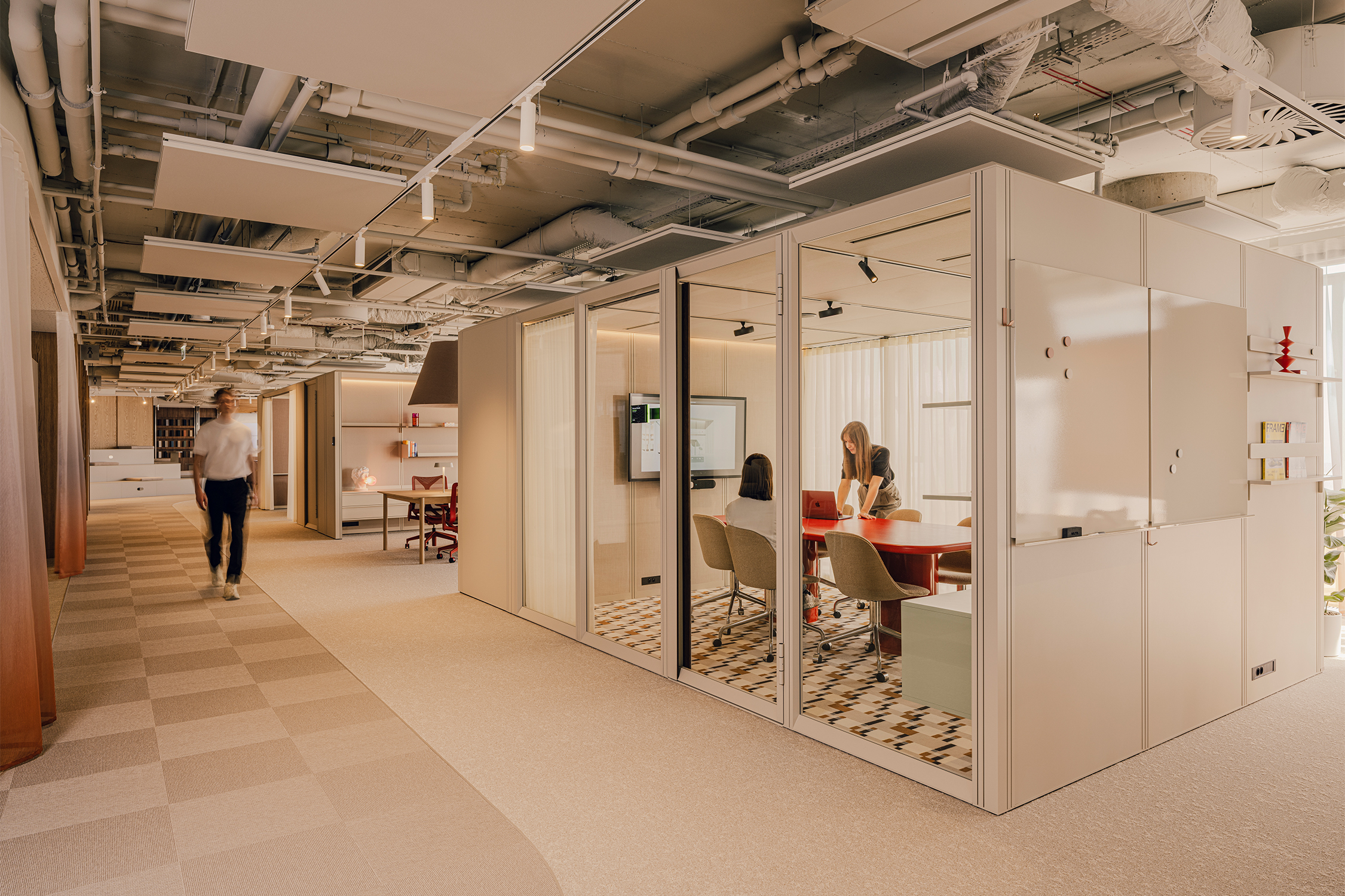 Mute Unveils Europe’s First Fully Adaptable Office in Warsaw