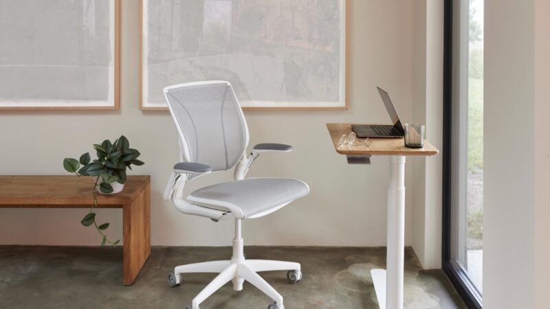 Start 2026 The Right Way: Humanscale Sets the Standard for a Healthier, More Productive Workspace