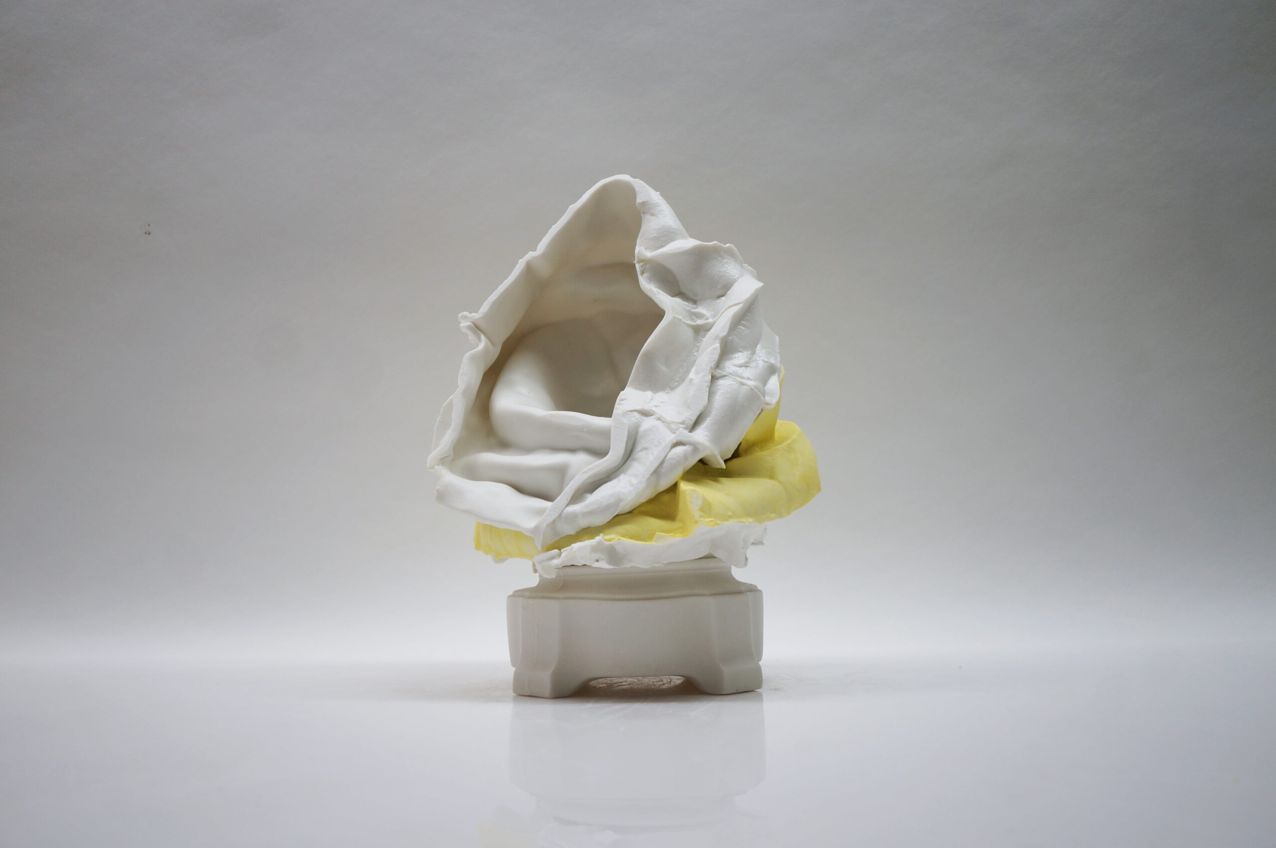 Polish Creativity debuts at Collect 2026 with ‘Metamorphosis: Craft from Poland’