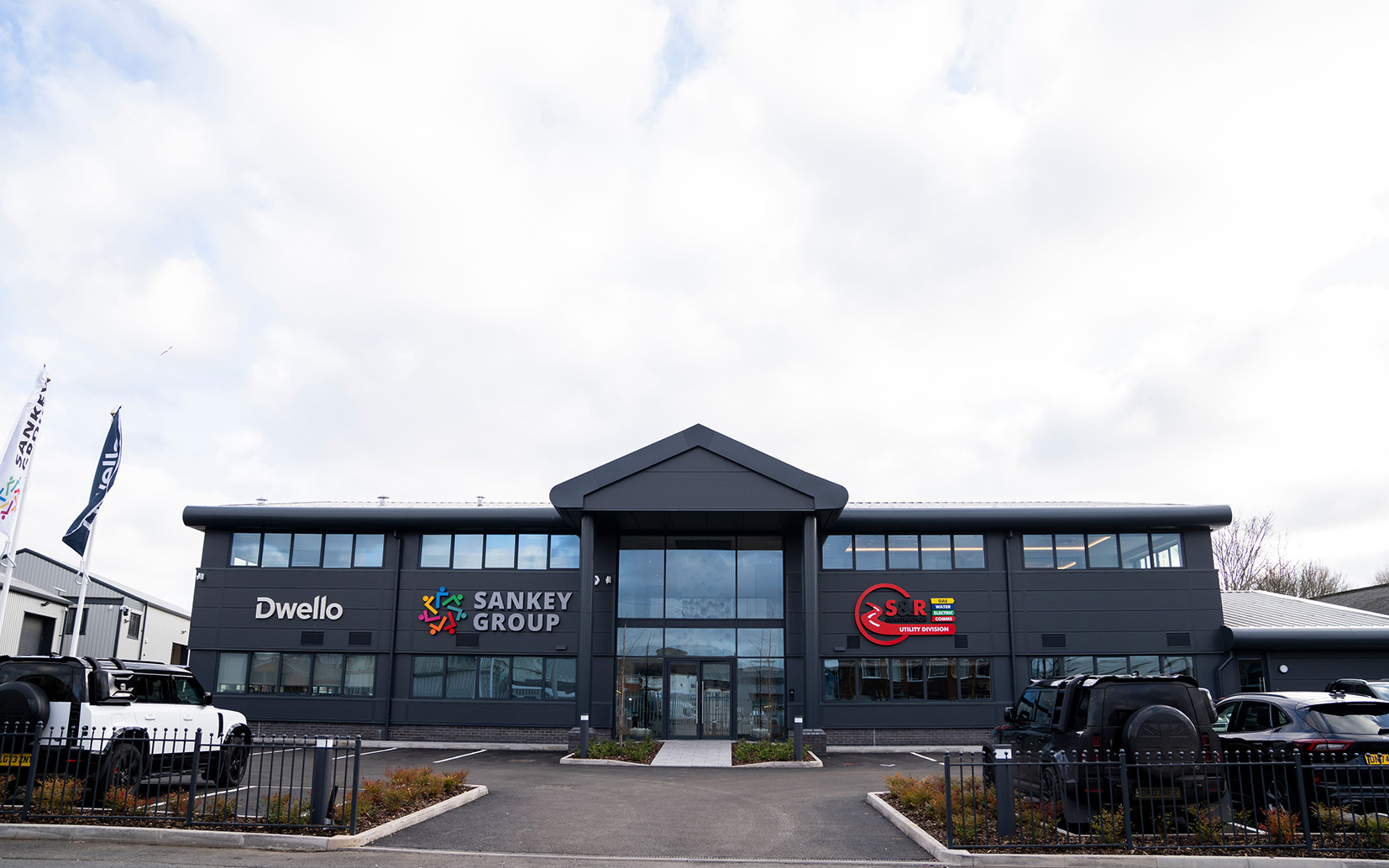 S&R Construction lays foundations for growth with £8m Black Country HQ opening