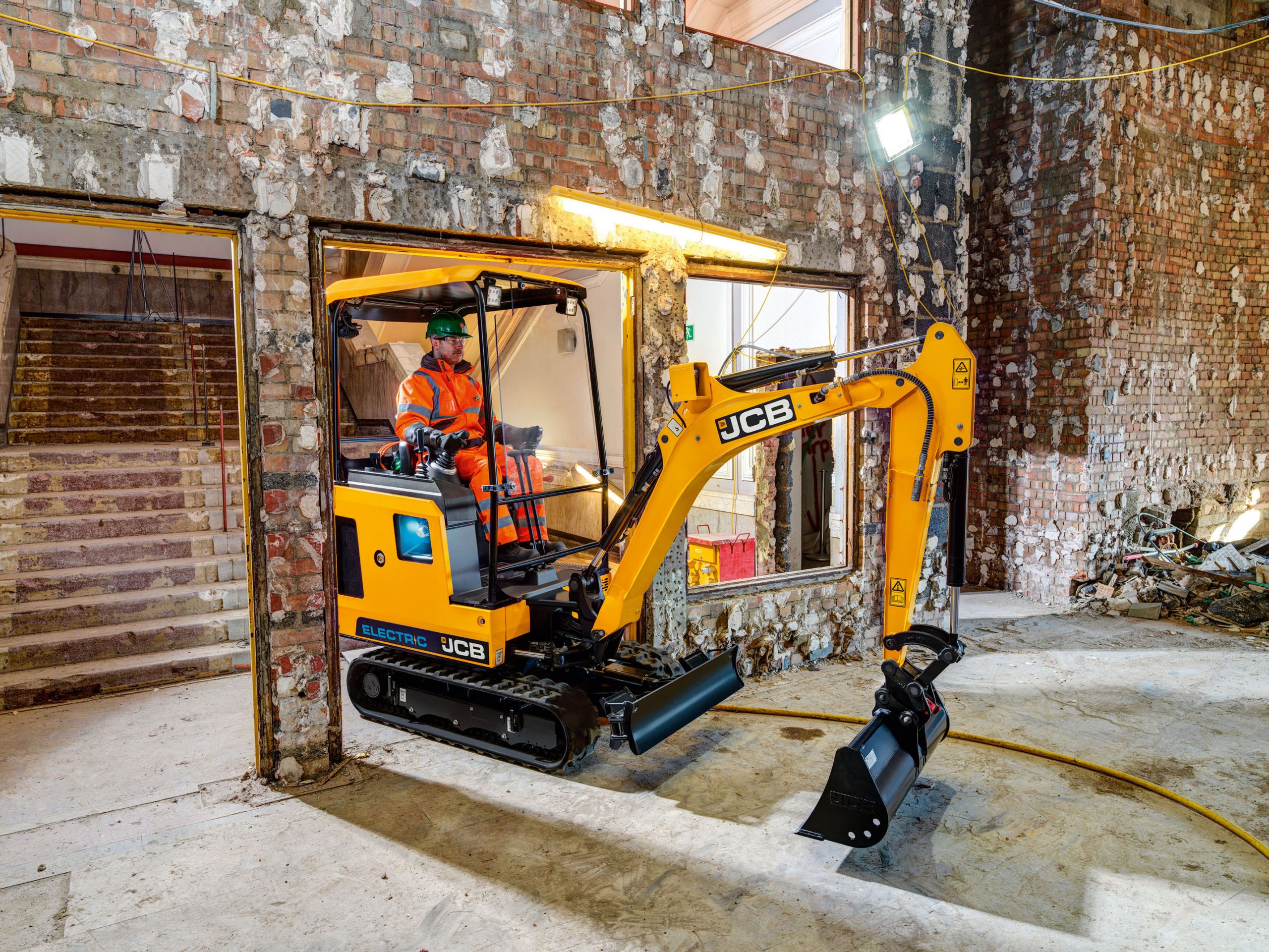 World’s first electric digger announced as one of three finalists for most prestigious UK engineering award @RAEngNews