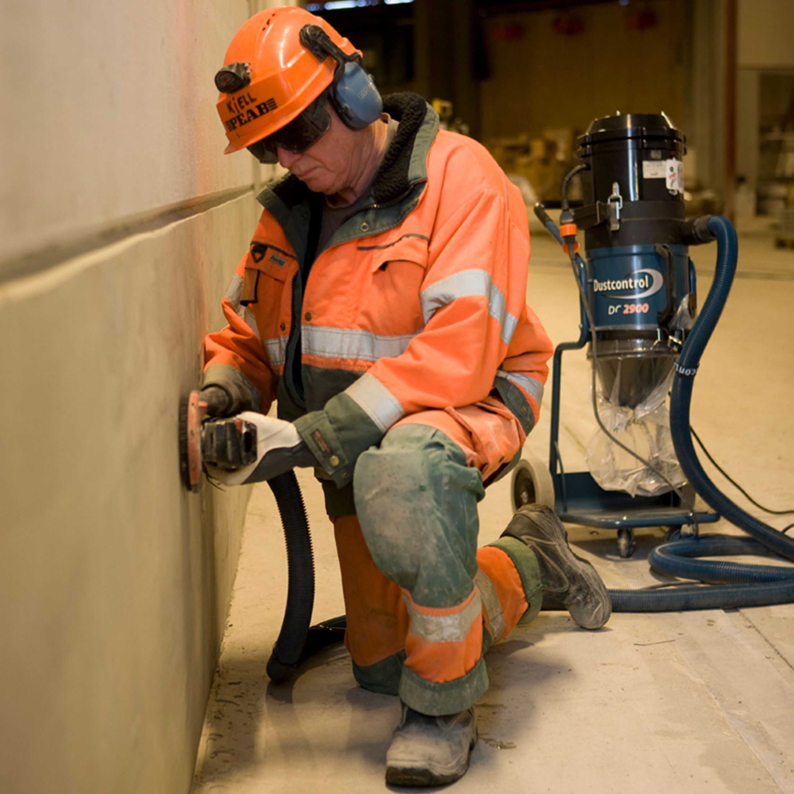 Putting the correct HSE measures in place to protect workers from harmful silica dust and airborne viruses