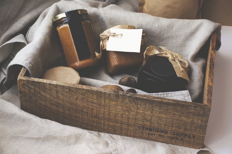 Top Things to Consider When Buying a Present for an Eco-conscious Friend @loadhogltd