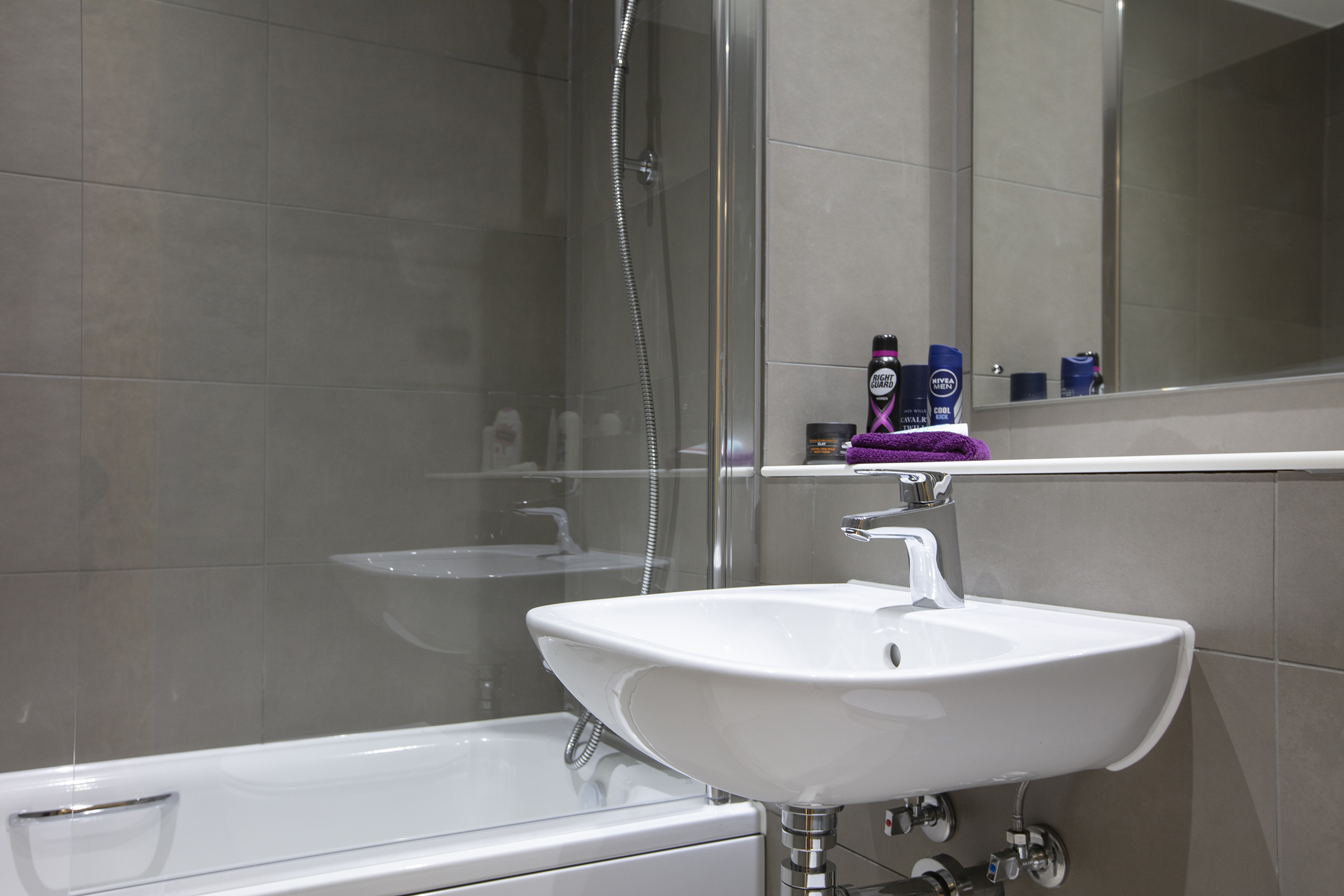 WILLMOTT DIXON AWARDS £3.5M BATHROOM POD CONTRACTS TO OFFSITE SOLUTIONS FOR BIRMINGHAM REGENERATION SCHEME @bathroompod