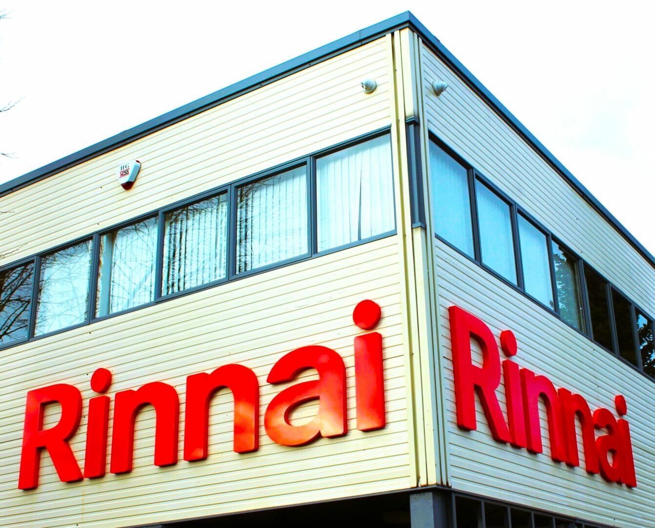 RINNAI RANGE OF COMMERCIAL CONTINUOUS FLOW WATER HEATERS CERTIFIED BY BRITISH STANDARDS INSTITUTION AS READY FOR HYDROGEN BLENDS @rinnai_uk