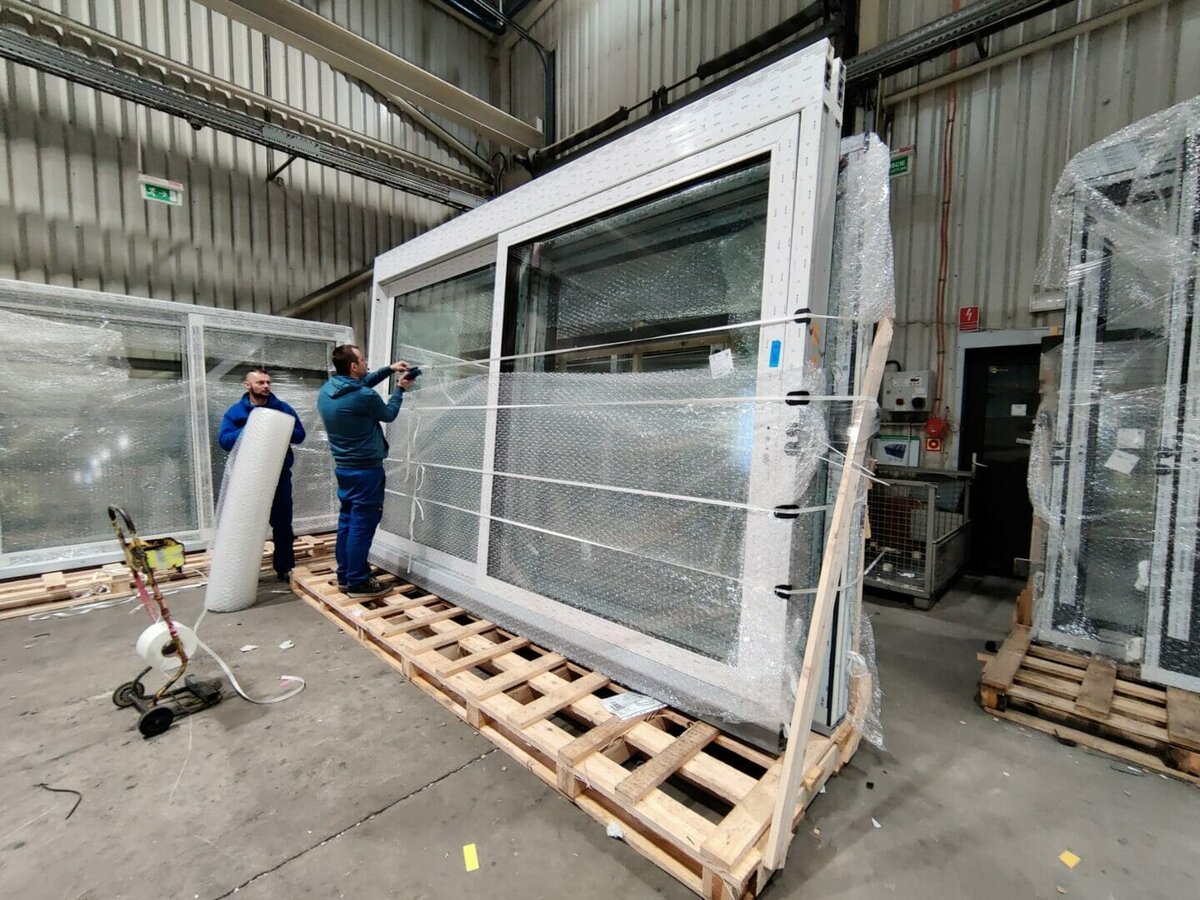 How to save on replacement windows and doors by importing them from Poland?