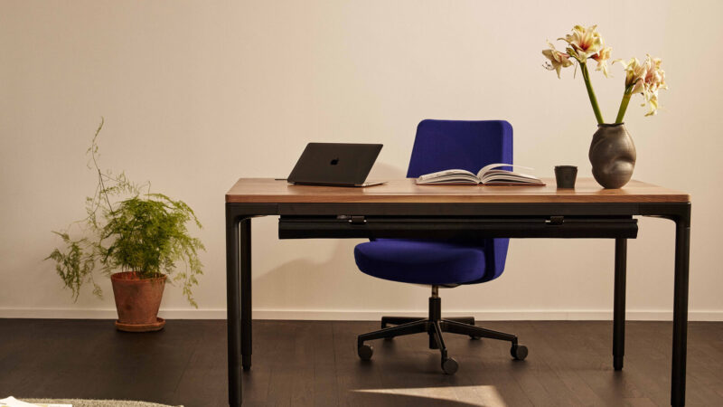Humanscale Introduces eFloat Quattro, A Four-Leg Standing Desk That Elevates Wellness